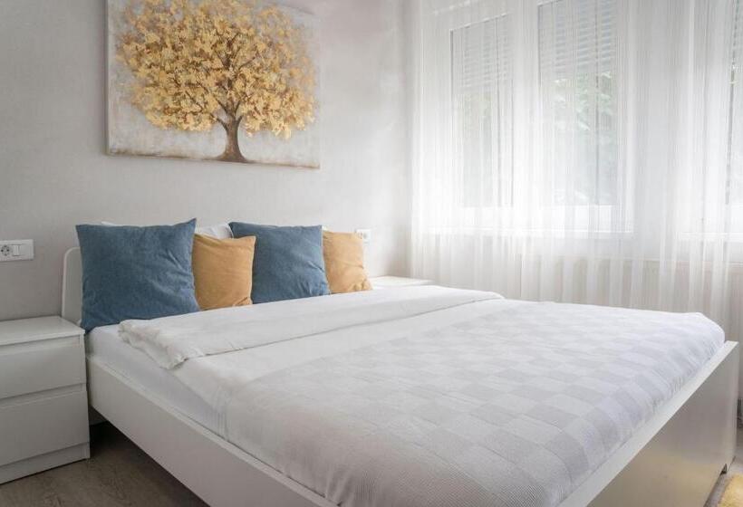 اتاق سوپریور, Morea