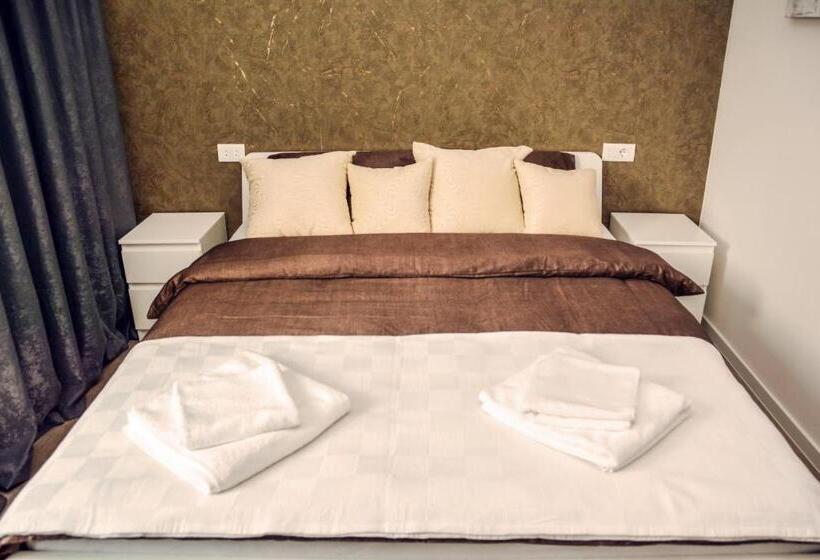 اتاق سوپریور, Morea