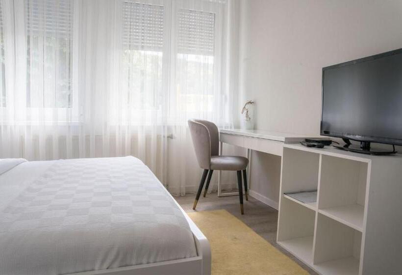 اتاق سوپریور, Morea