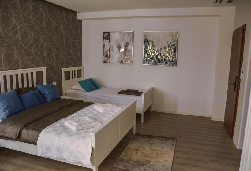 اتاق سوپریور سه تخته, Morea