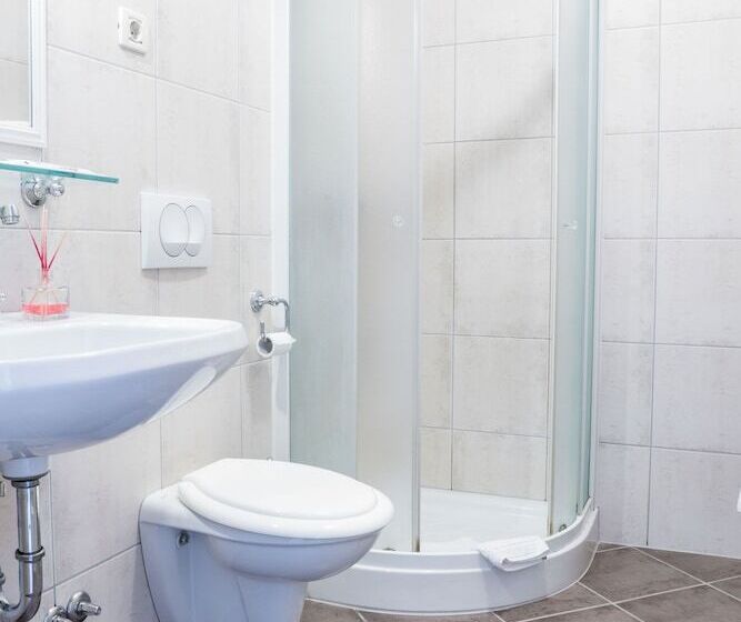 اتاق استاندارد, Morea