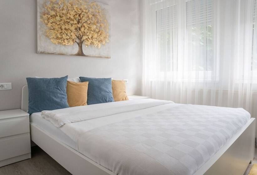 اتاق سوپریور, Morea