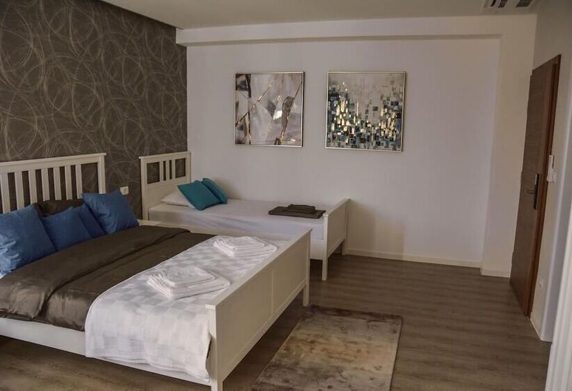 اتاق سوپریور سه تخته, Morea