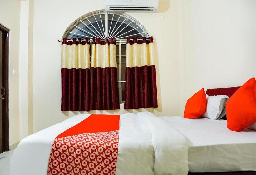 Chambre Basic, O Shiv Sai Palace