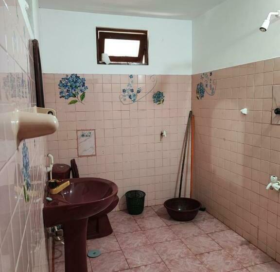 Bed in Shared Room, The White House