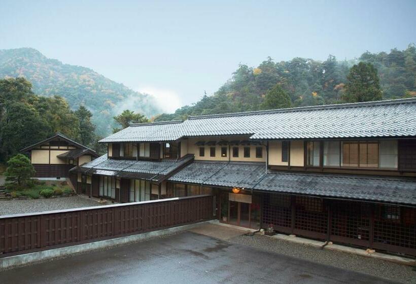 غرفة سوبيريور, Matsunaga Rokkan Fujiya