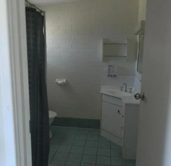 اتاق استاندارد, Coachman Motel