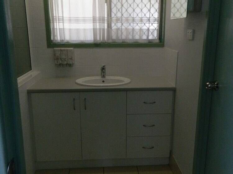 اتاق استاندارد, Coachman Motel