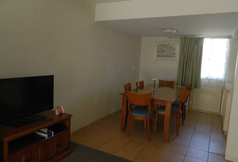 اتاق استاندارد, Coachman Motel