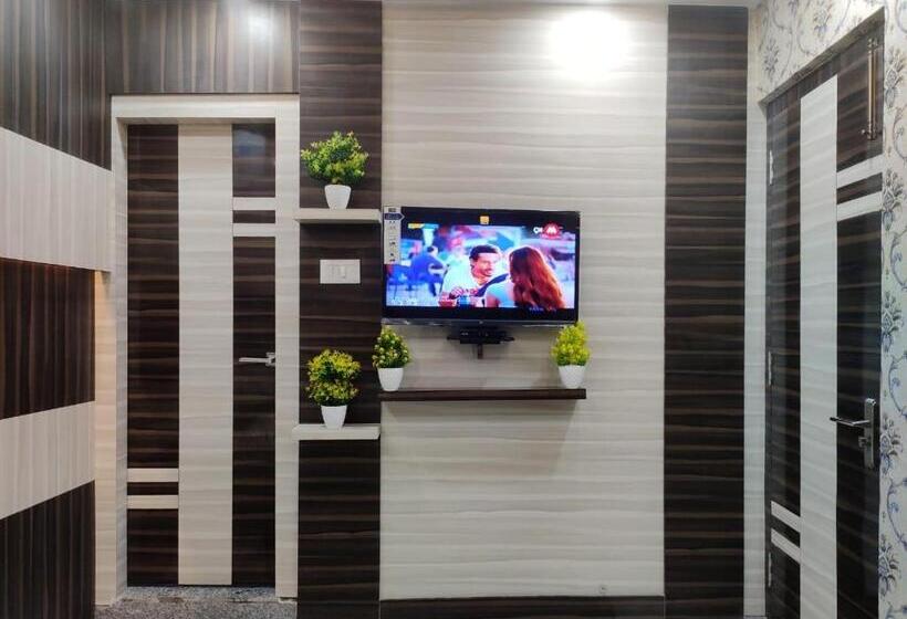 חדר דלוקס, Central Square A Couple Friendly