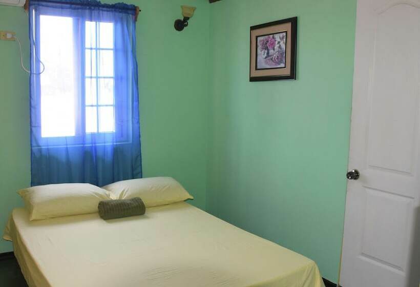 Номер Стандарт, Hostal Green Coast   Hostel