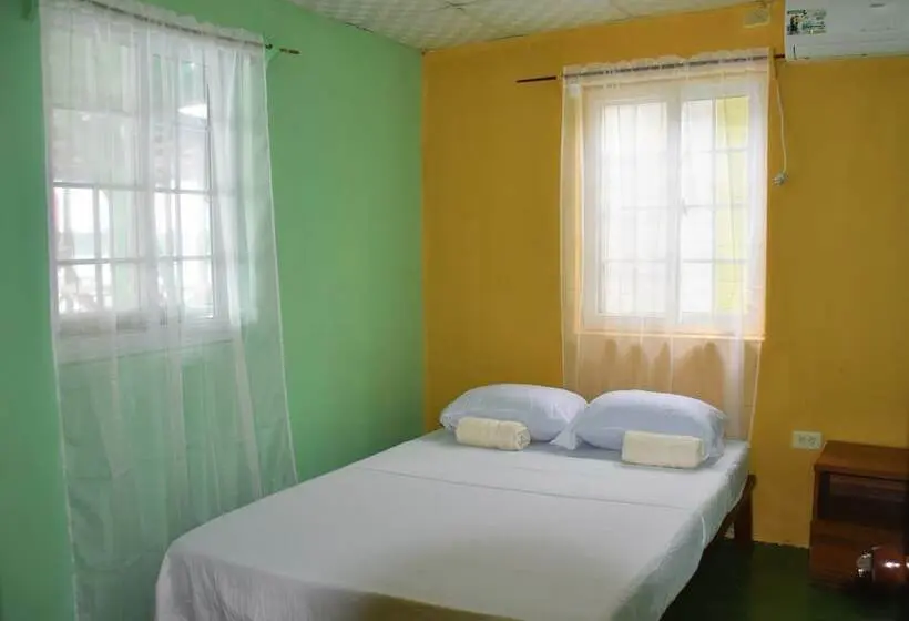 اتاق استاندارد, Hostal Green Coast   Hostel