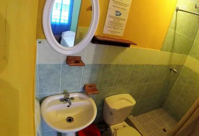 اتاق استاندارد سه نفره, Hostal Green Coast   Hostel