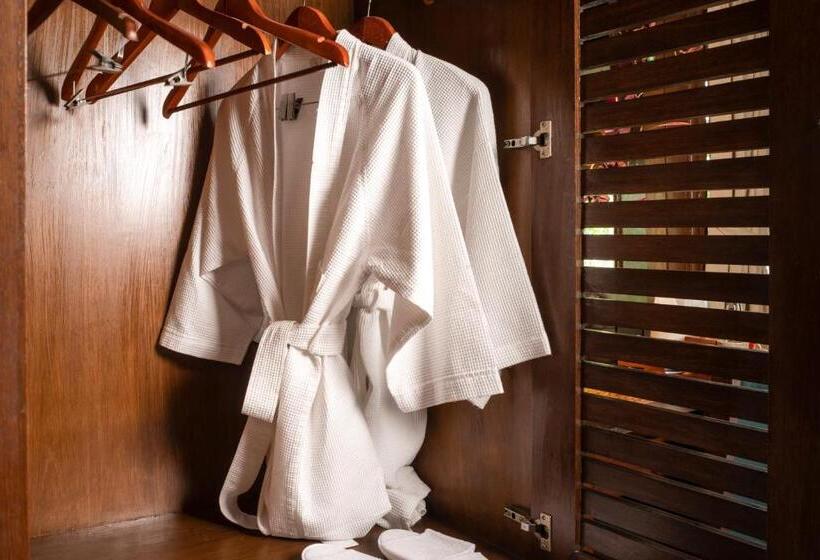 סוויטה עם נוף, Ananda Ubud Resort