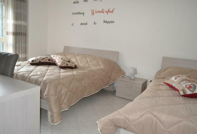 חדר משפחתי, B&b Casa Di Lauro