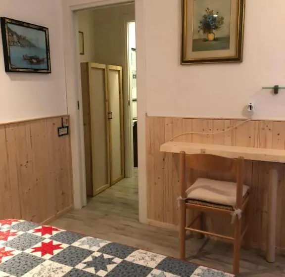 اتاق استاندارد, B&b La Rosa Dei Venti