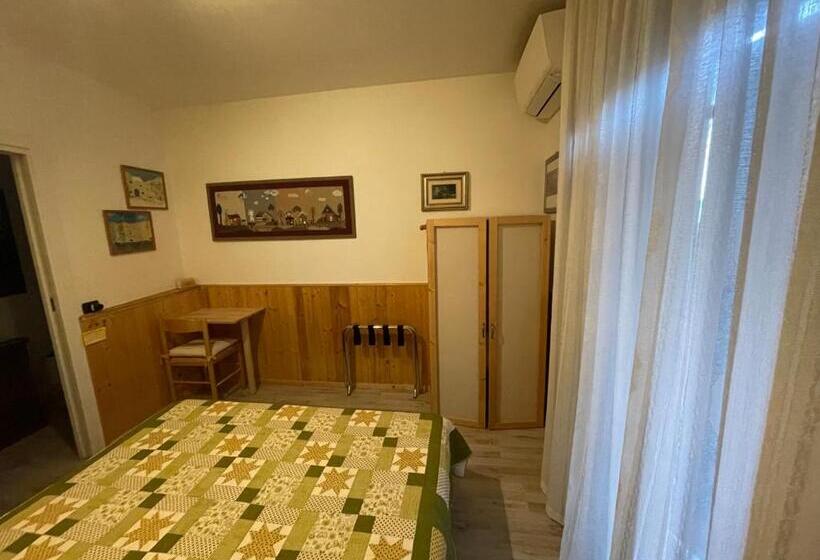 اتاق استاندارد, B&b La Rosa Dei Venti