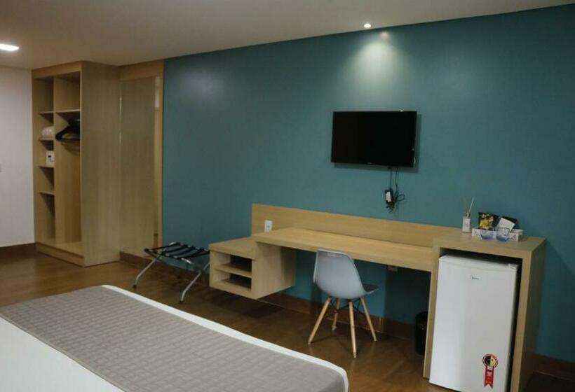 חדר דחוקס עם מיטת קינג, Roma