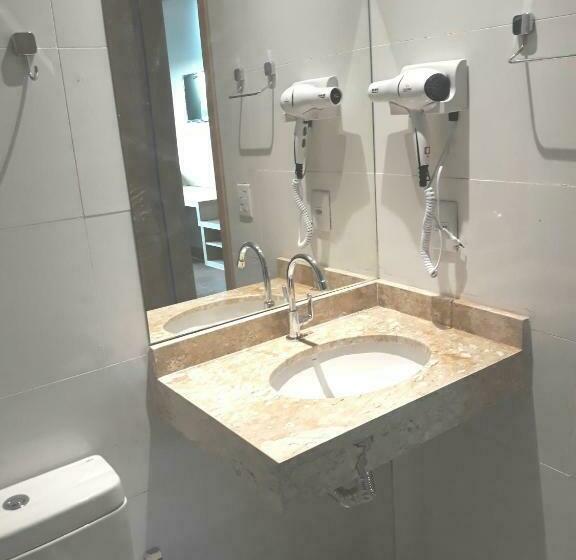 חדר דחוקס עם מיטת קינג, Roma