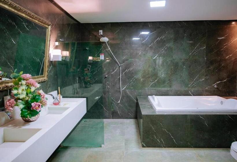 סוויטה עם ג'קוזי, Roma