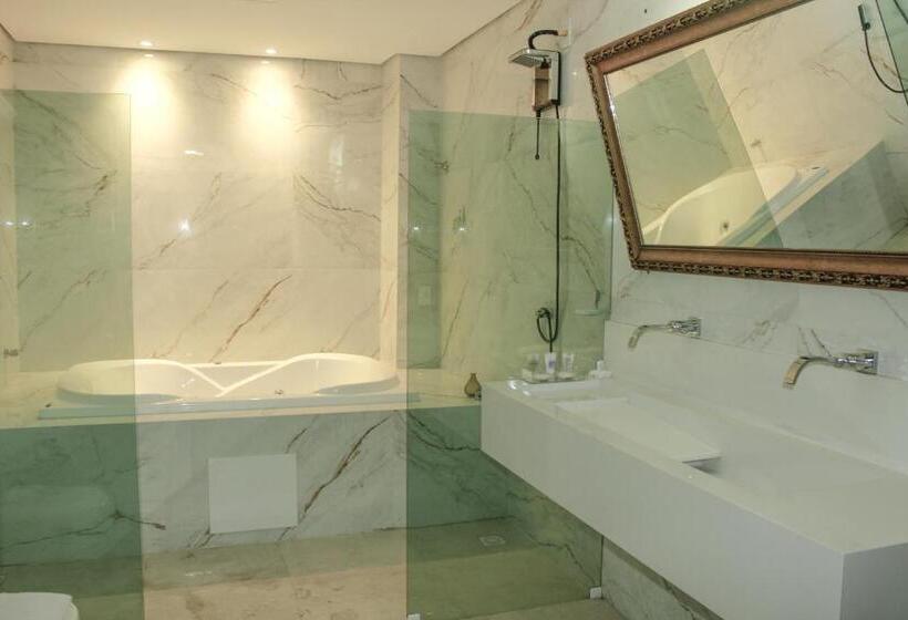 מיטת קינג בסוויטה, Roma