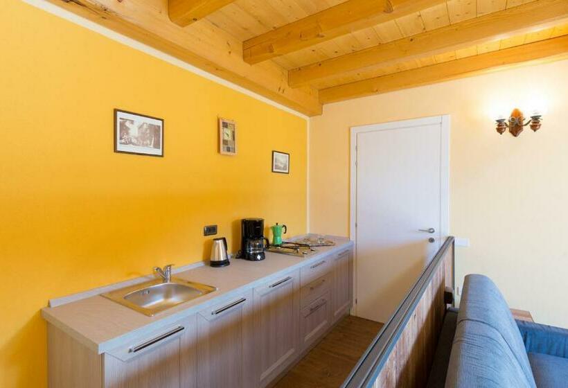 Mökki 1 Makuuhuone, Tra Lago E Montagna Baita La Morena