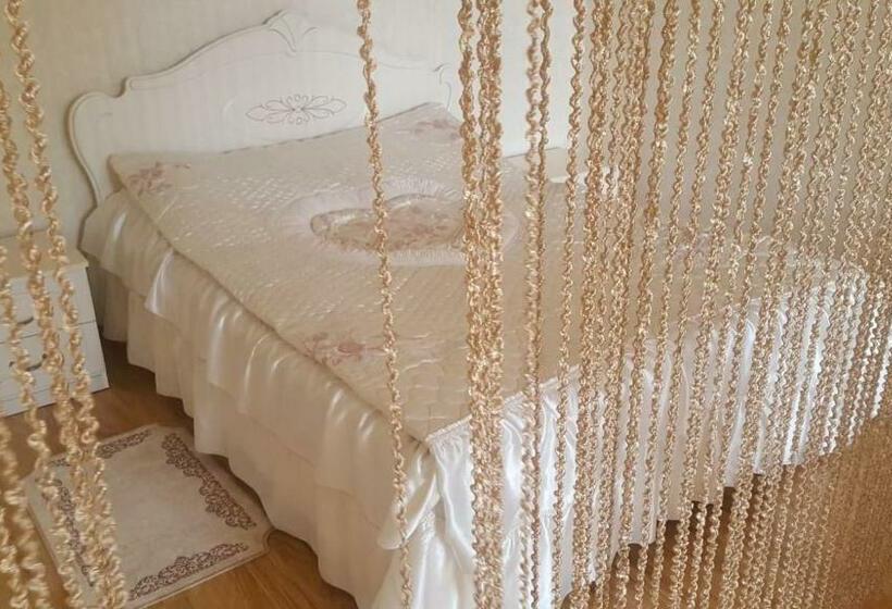 اتاق لوکس, Hyuratun