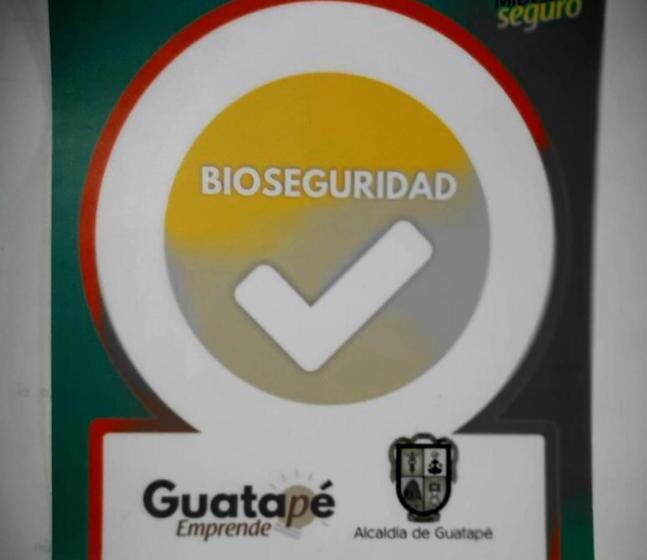 패밀리 룸, El Mirador De Guatapé 2