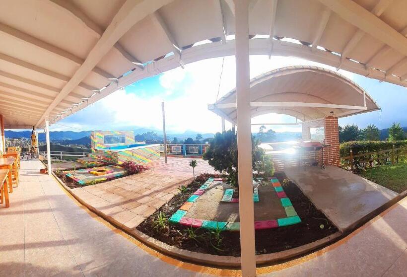 패밀리 룸, El Mirador De Guatapé 2