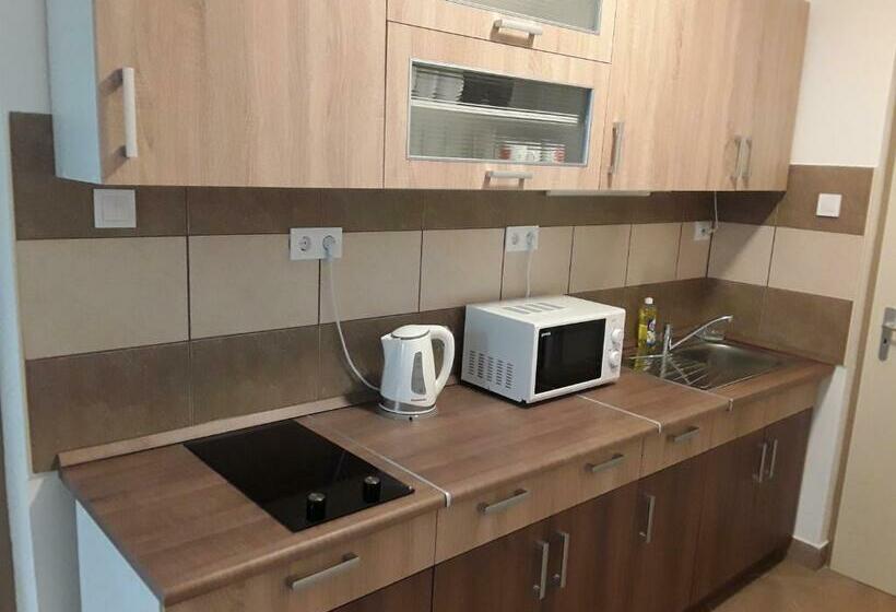 침실 2개 아파트, Mária Vendégház