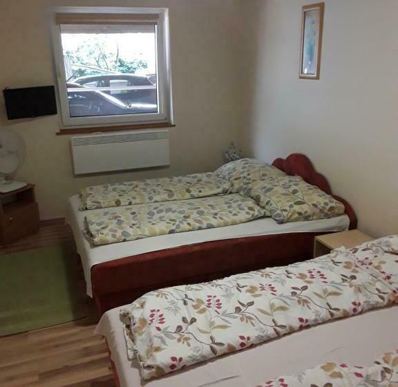 1베드룸 아파트 1층, Mária Vendégház