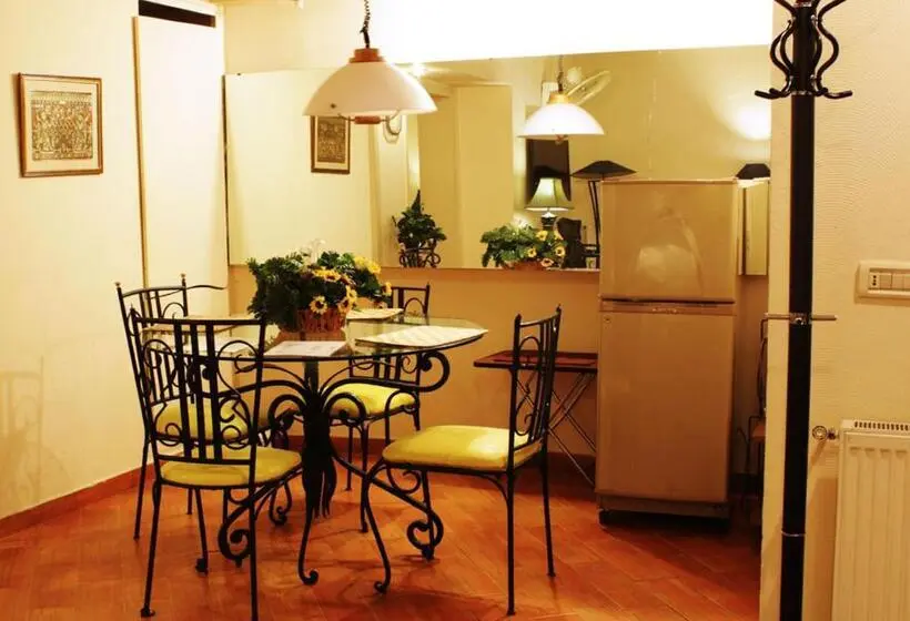 سوییت, Maisonette Firhill Resort