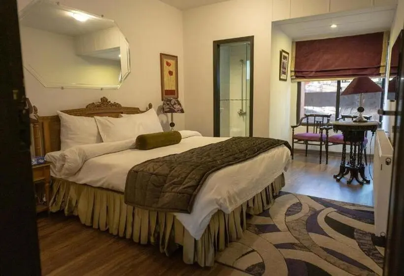 سوییت, Maisonette Firhill Resort