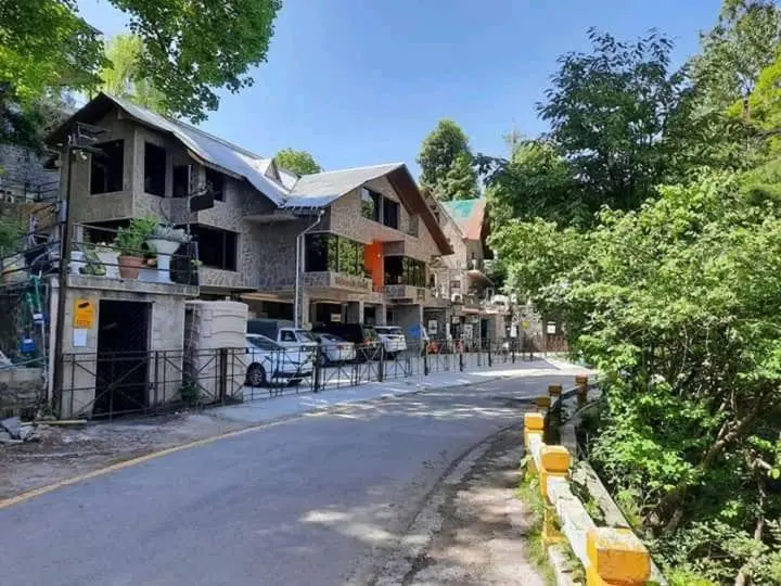 سوئیت پرزیدنت, Maisonette Firhill Resort