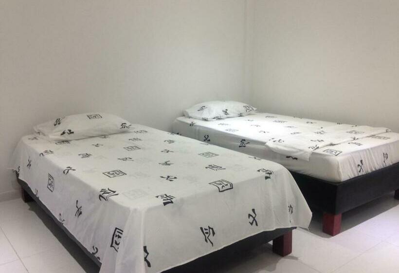 Семейный Номер, Alojamientos Turisticos Titanic