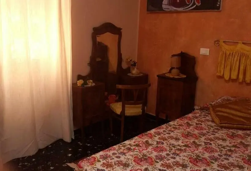 スタンダード４人部屋, B&b Au Caruggiu