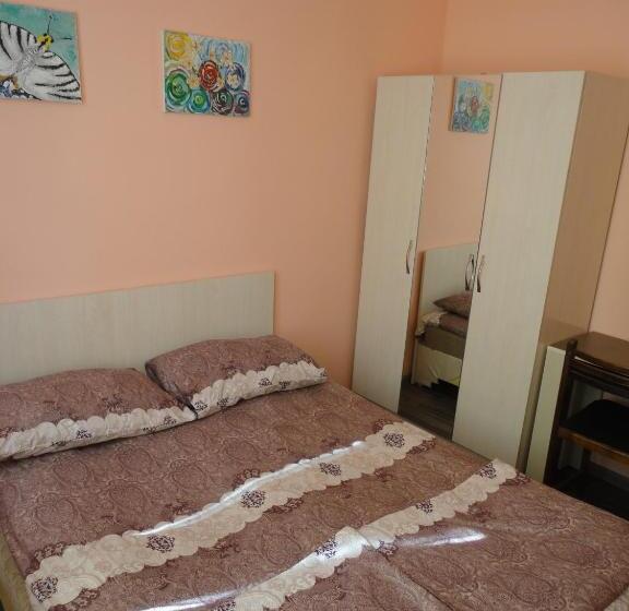 이코노미 룸, Like Home Guesthouse & Tours