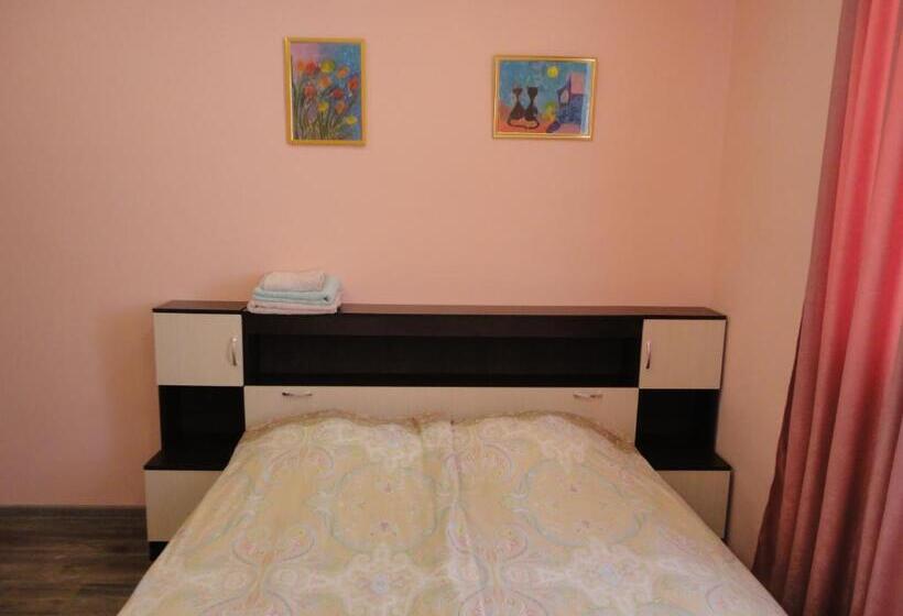 이코노미 룸, Like Home Guesthouse & Tours