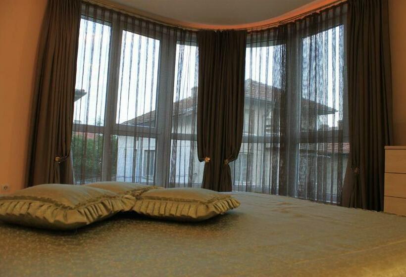 ジュニアスイート, Stela Guest House