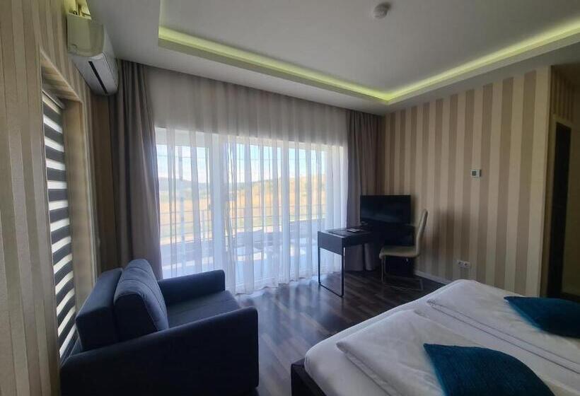 ویلای 1 خوابه, Vila Privilege Felix