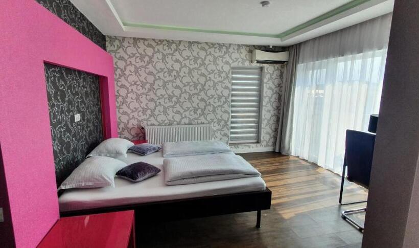 ویلای 1 خوابه, Vila Privilege Felix