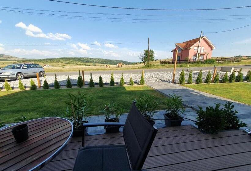 سوییت خانوادگی, Vila Privilege Felix