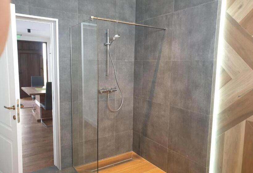 سوییت خانوادگی, Vila Privilege Felix