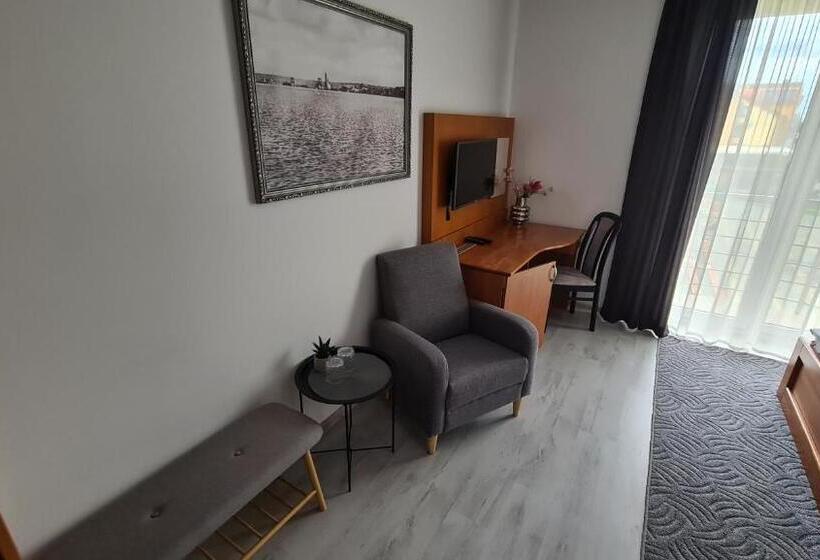 Номер Стандарт, Port Club Pension & Restaurant
