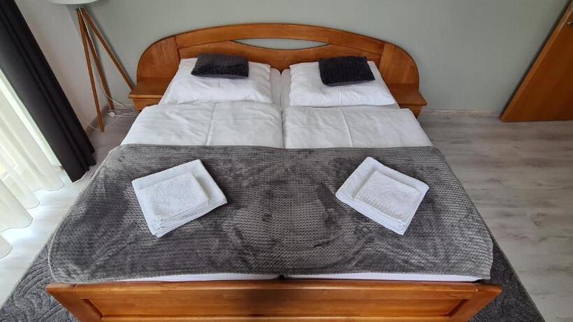 침실 1개 아파트, Port Club Pension & Restaurant