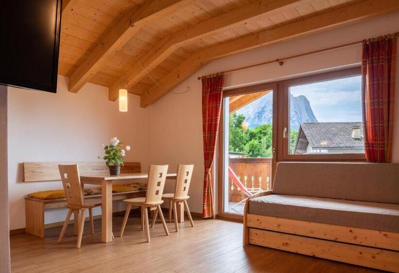 带2个卧室的高级公寓, Residence Viktoria