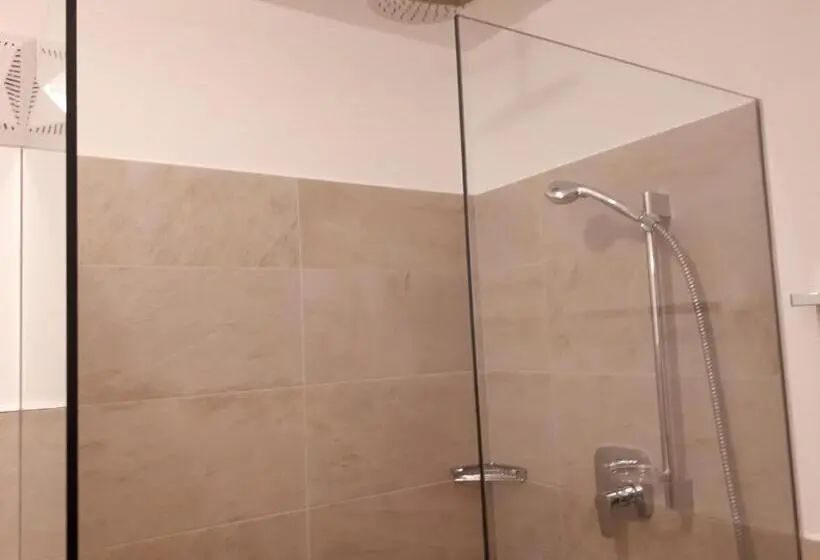 آپارتمان 1 خوابه با چشم‌انداز, Residence Viktoria