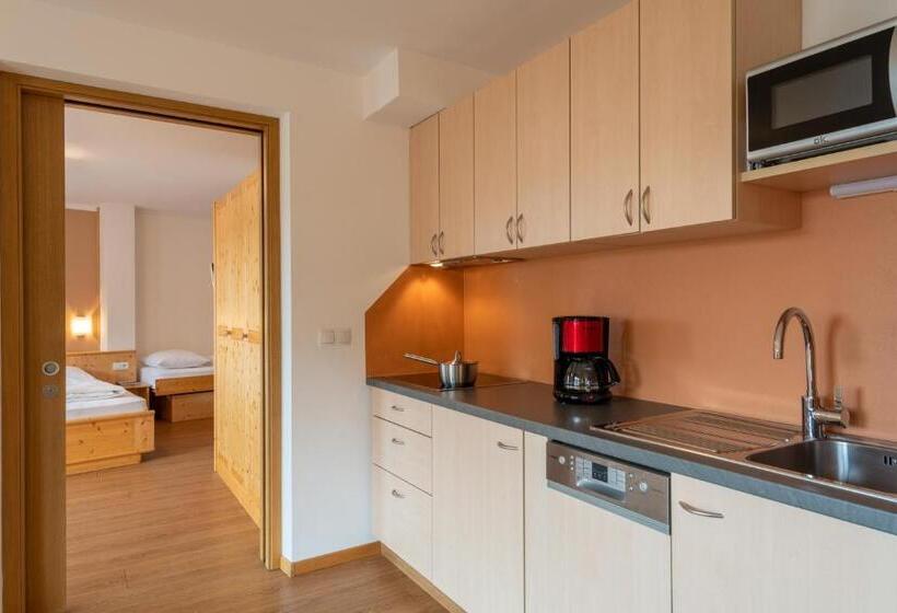 带2个卧室的高级公寓, Residence Viktoria