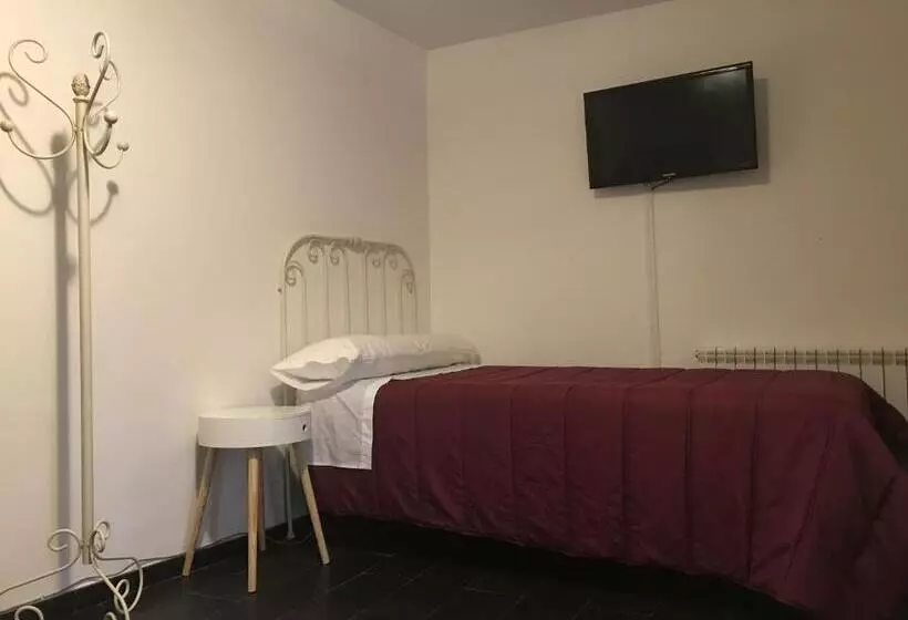 اتاق استاندارد سه نفره, Albergue Las Veletas