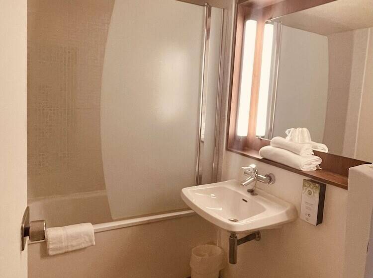 스탠다드 룸, Campanile Troyes Sud  Bucheres